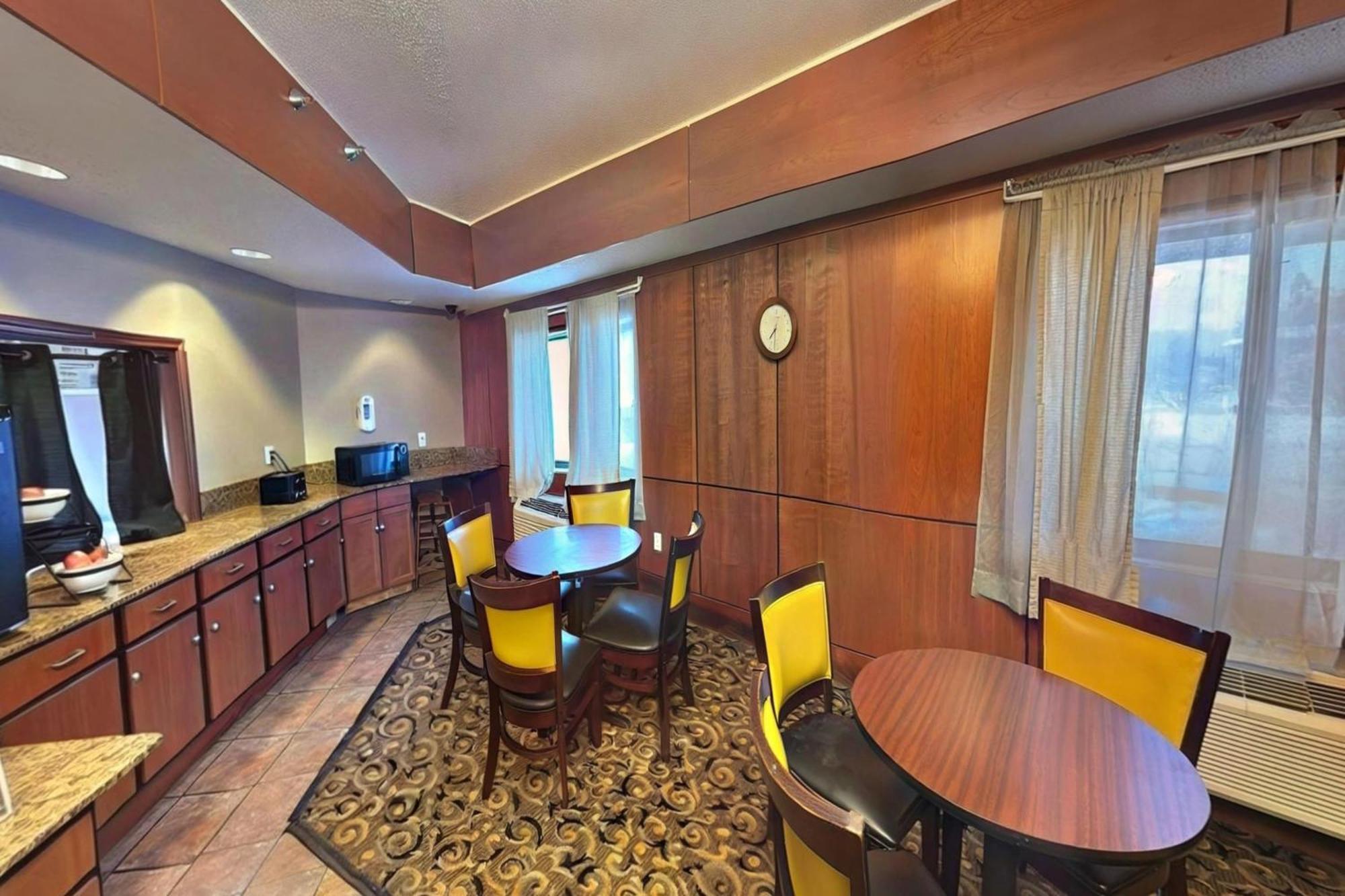 Fairbridge Inn & Suites Batavia-Darien Amusement Park Ngoại thất bức ảnh